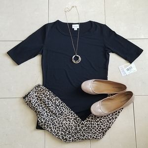 LulaRoe Black Gigi Shirt